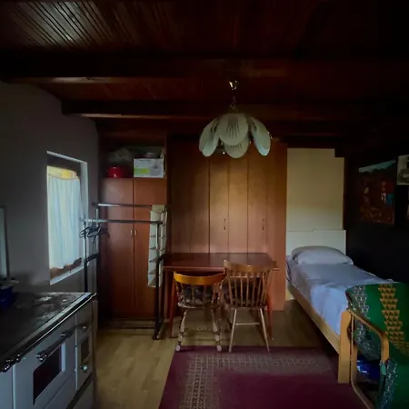 Utociste Zaharic * Kremna